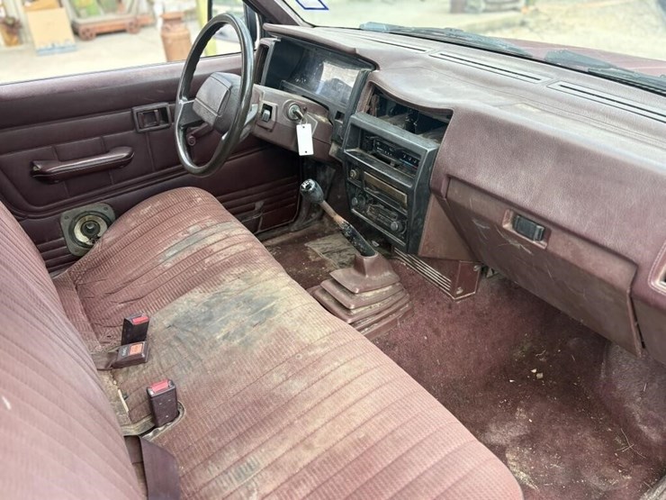 l1---1991-nissan-2-door-2wd-image-11