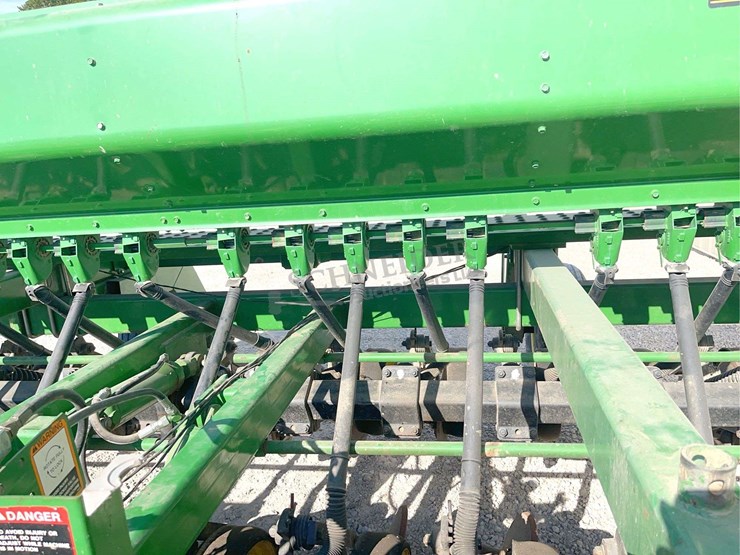 john-deere-750-image-25
