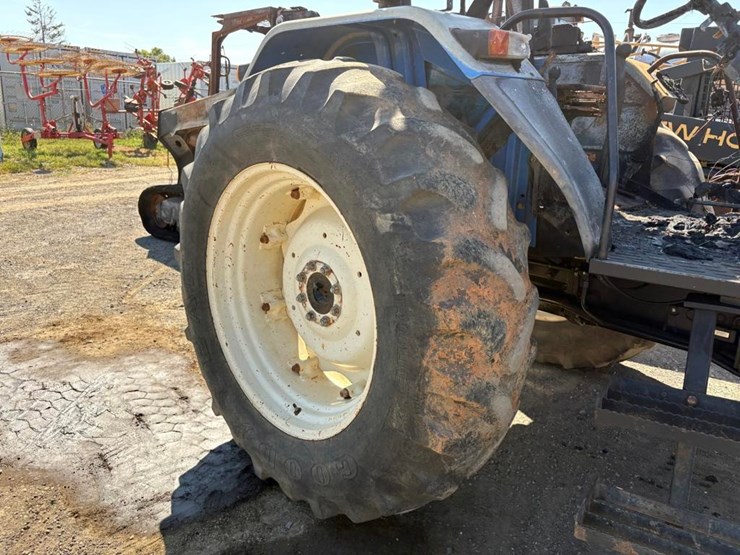 new-holland-tl100-image-9