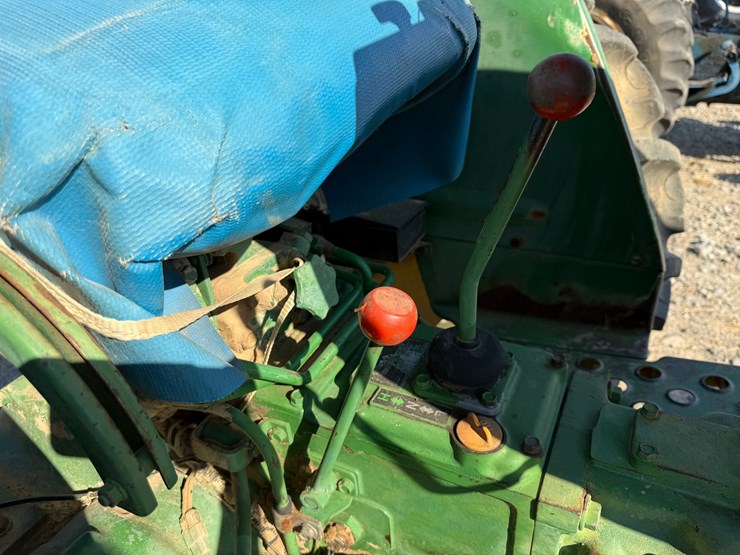 john-deere-1050-image-23