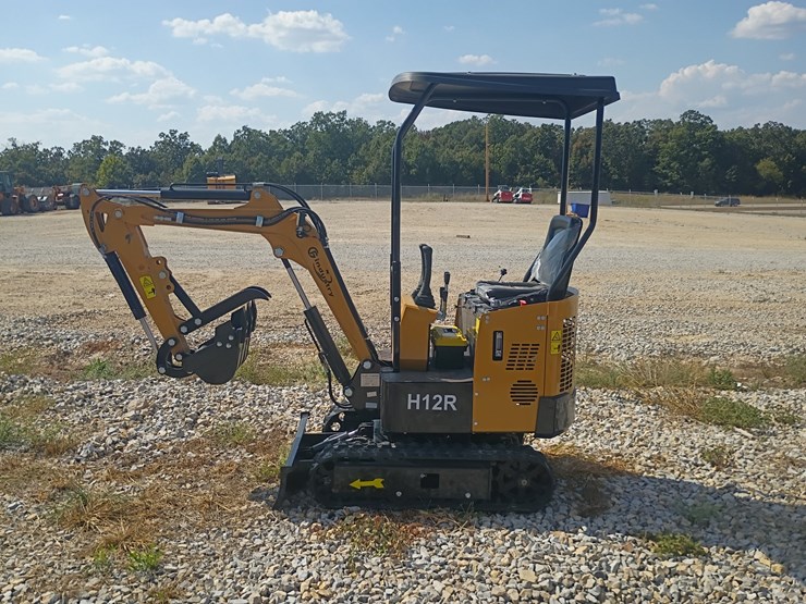 #26903-•-2026-cfg-h12r-mini-excavator-image-1