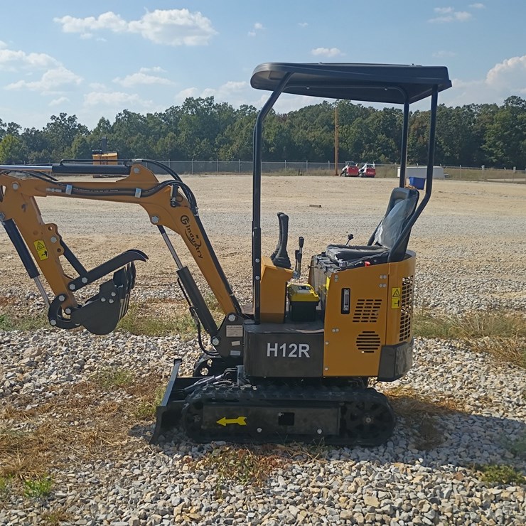 #26903 • 2026 CFG H12R Mini Excavator