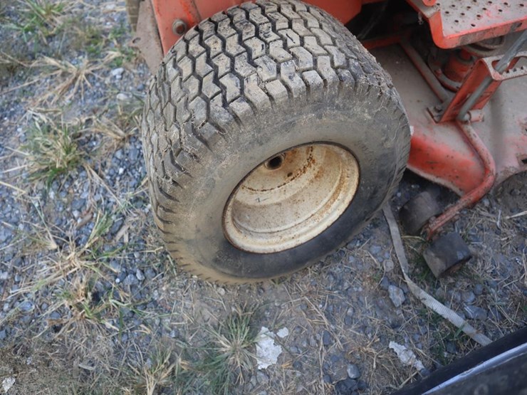 allis-chalmers-808-gt-lawn-&-garden-tractor-image-9