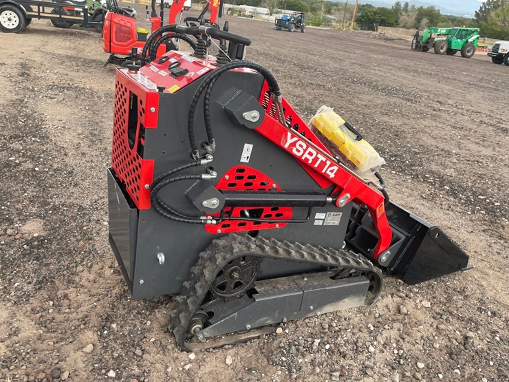#2036-•-unused-mini-track-loader-image-8