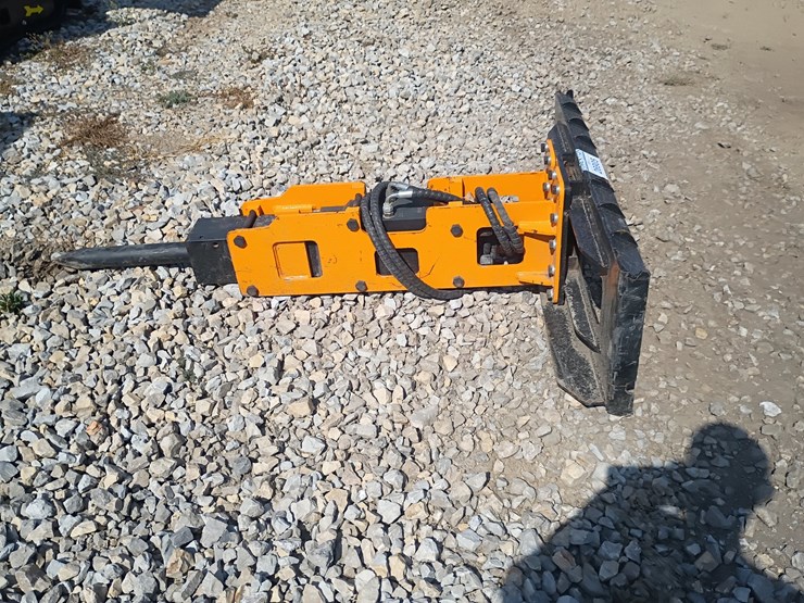 #26905-•-future-hydraulic-breaker-skid-steer-attachment-image-5