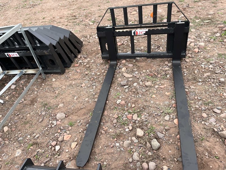 #5204-•-2026-jct-pallet-fork-frame-and-forks-image-3