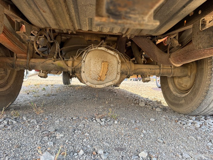 1996-ford-f350-image-27