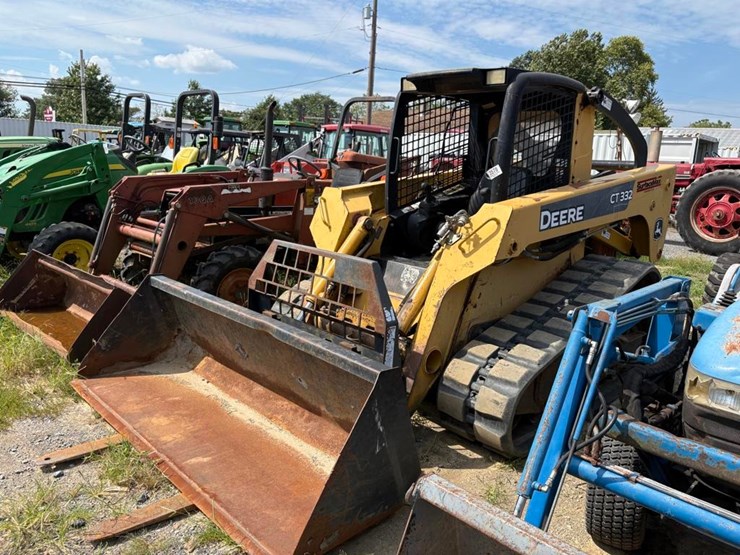 deere-ct332-image-1