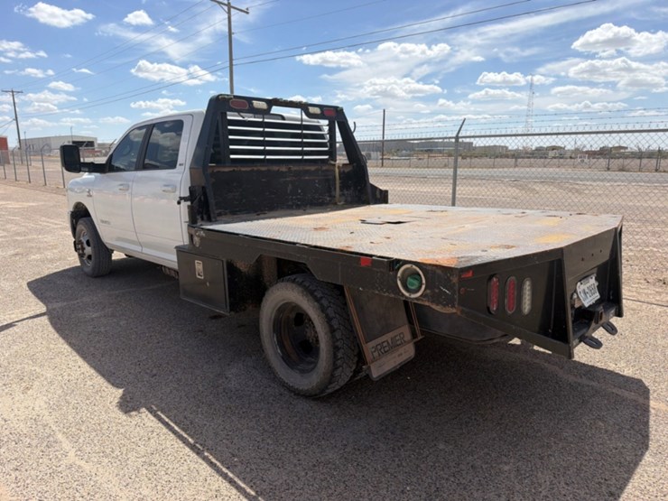 2021-dodge-ram-3500-image-7
