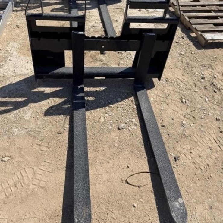 L3 - Quick Attach Pallet Forks