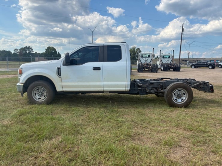 2021-ford-f250-image-6