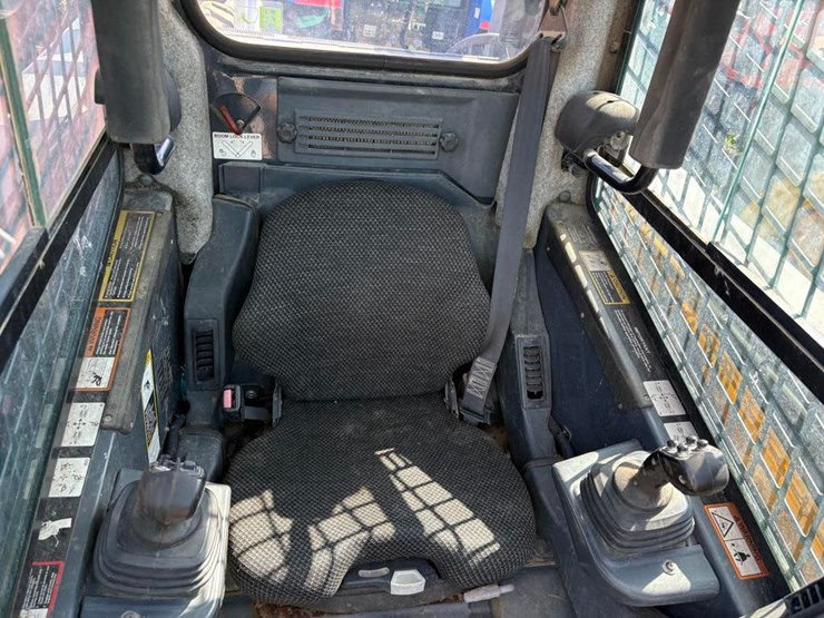 deere-328d-image-15