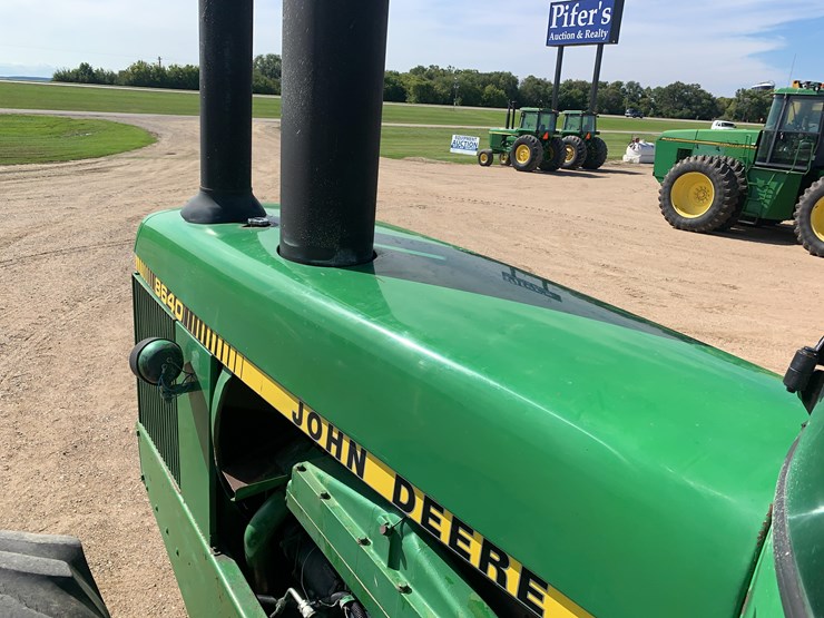 john-deere-8640-image-30