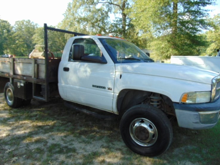 2002-dodge-ram-3500-image-7