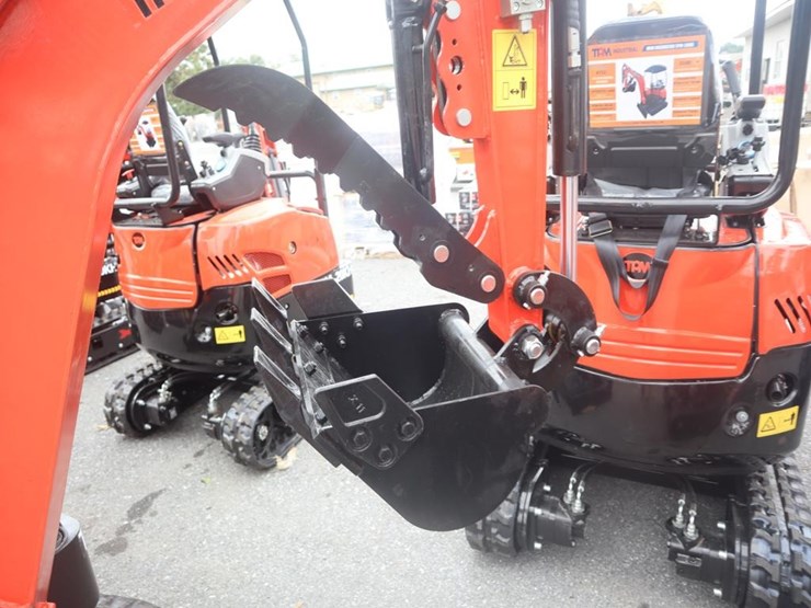 tpm-18hh-mini-excavator-image-6