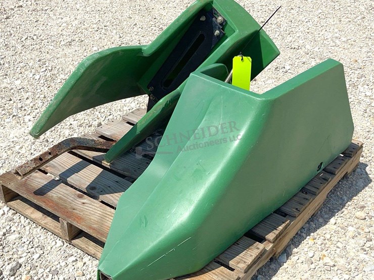 pair-of-mismatched-jd-poly-crop-dividers-for-grain-head-image-1