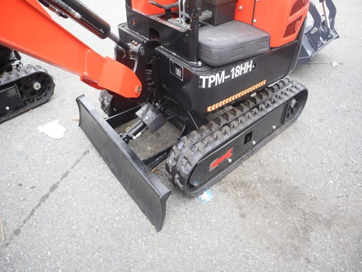tpm-18hh-mini-excavator-image-8