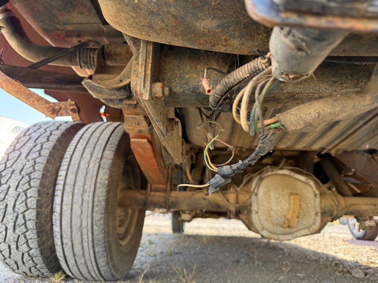 1996-ford-f350-image-24