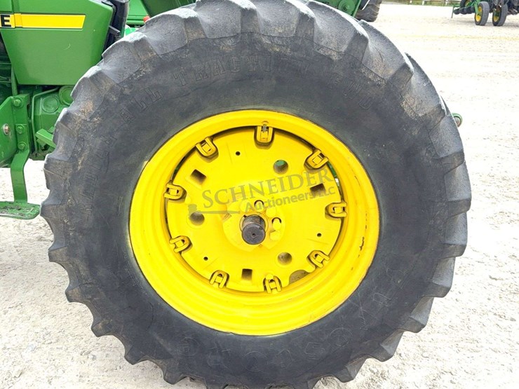 john-deere-2550-image-37