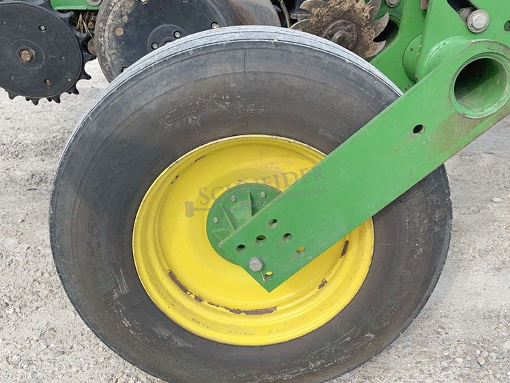 john-deere-1790-image-28