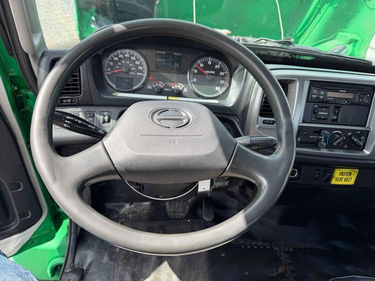 2016-hino-338-image-20