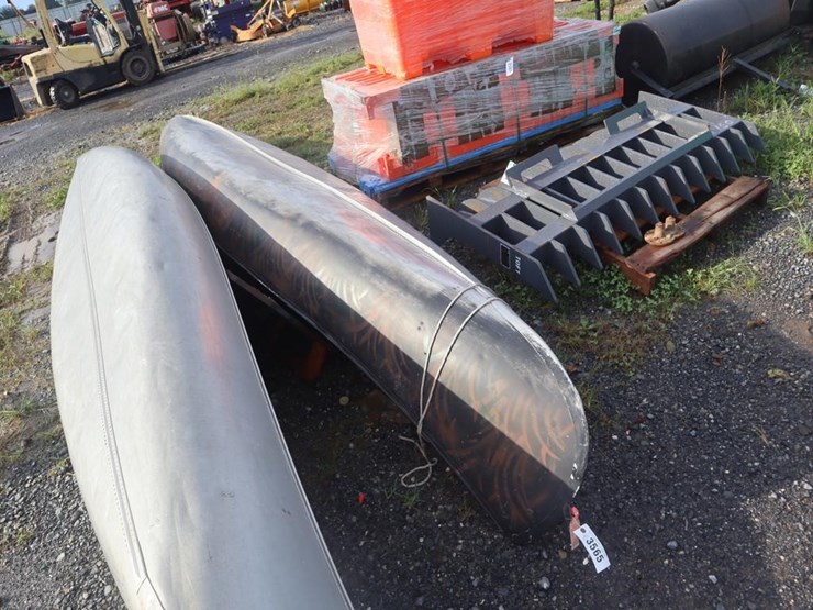 aluminum-canoe-image-1