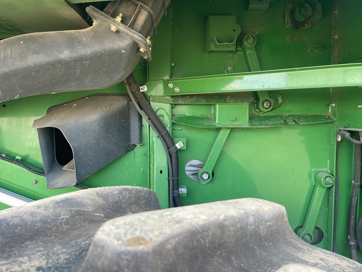 john-deere-s670-image-24