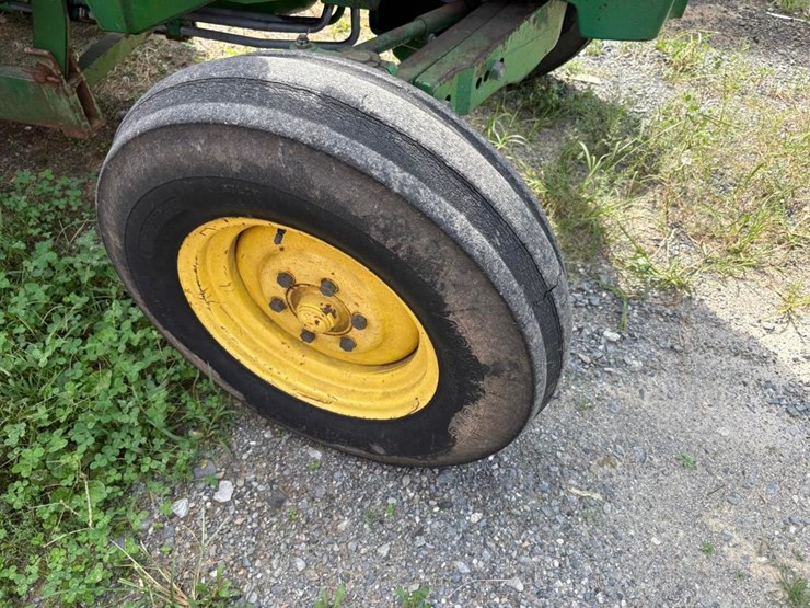 john-deere-2155-image-12