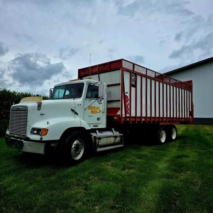 1999 FREIGHTLINER FLD112