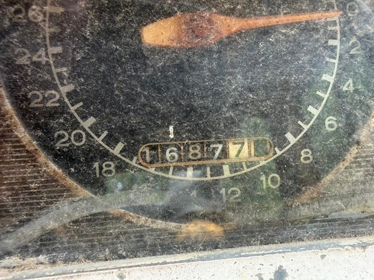 ford-4400-image-8
