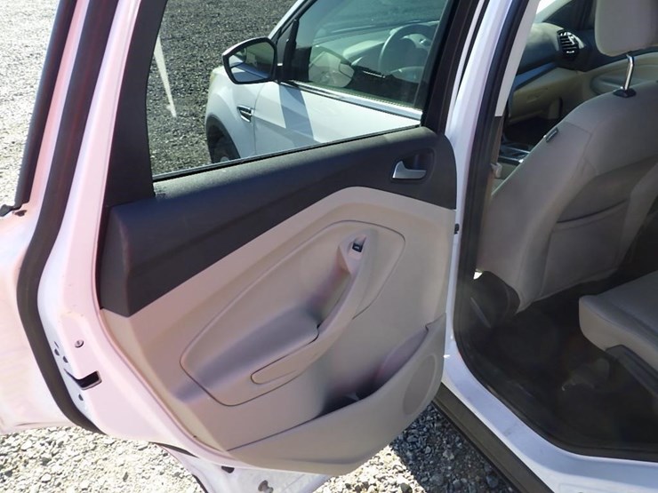 2017-ford-escape-image-12