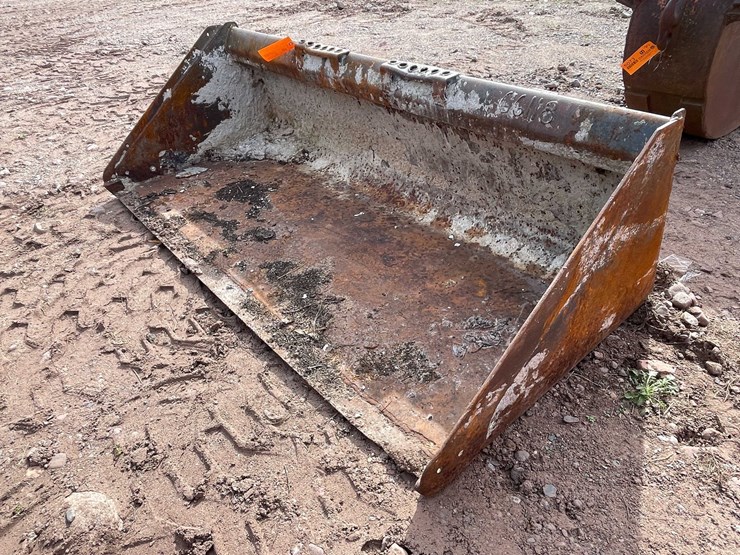 #5072-•-skid-steer-bucket-image-2