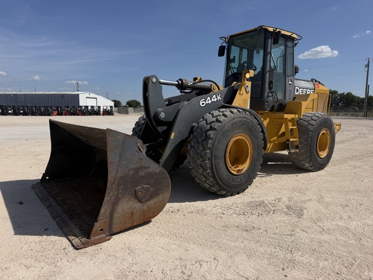 2015-john-deere-9-image-1