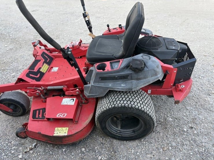 l3---gravely-zthd-zero-turn-mower-image-5