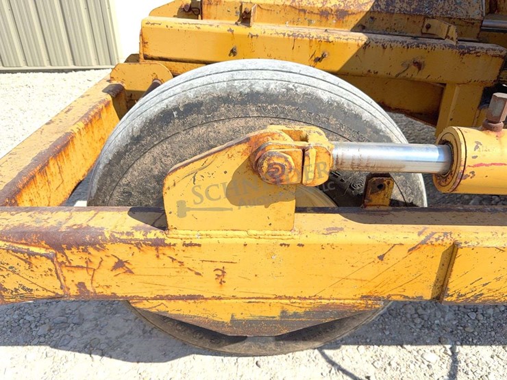 holcomb-pull-type-ejector-scraper-image-26
