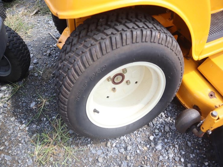 cub-cadet-gt2523-image-9