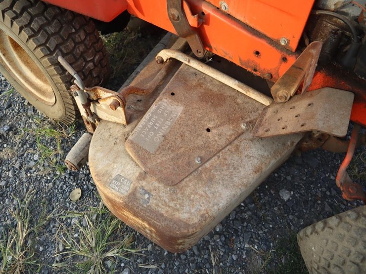 allis-chalmers-610-lawn-&-garden-tractor-image-14