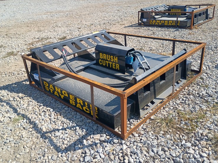 #26910-•-agt-brushcutter-skid-steer-attachment-image-4