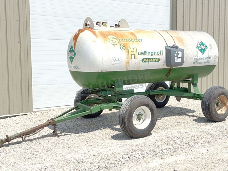 1,000-gallon-anhydrous-wagon-image-2