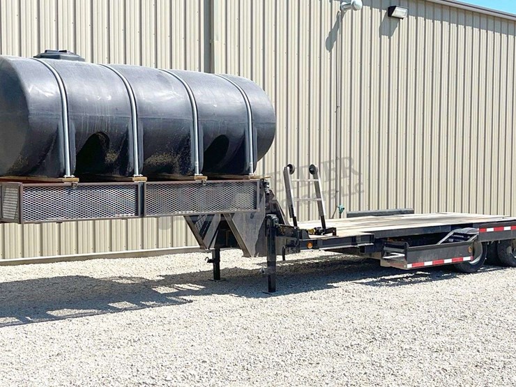1992-custom-trailer-image-2