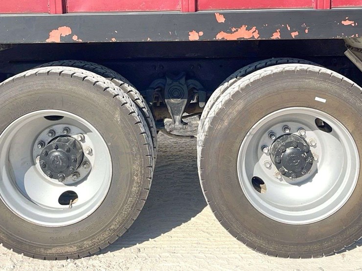 1989-freightliner-tandem-axle-grain-truck-image-25