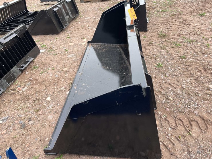 #5112-•-84-in.-skid-steer-snow-&-litter-bucket-image-7