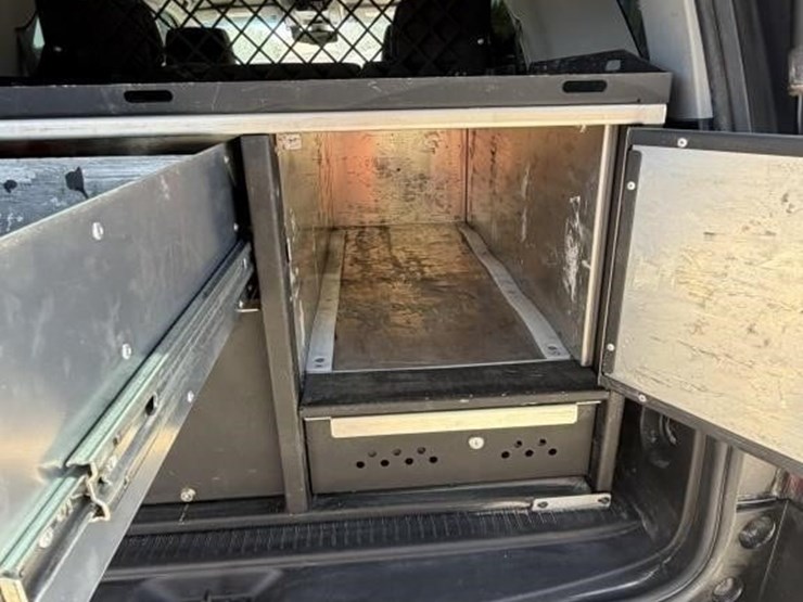 2019-chevrolet-tahoe-image-26