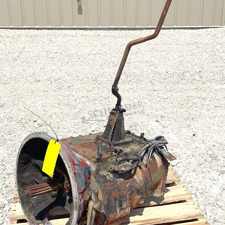Eaton Road Ranger 9-speed truck transmission