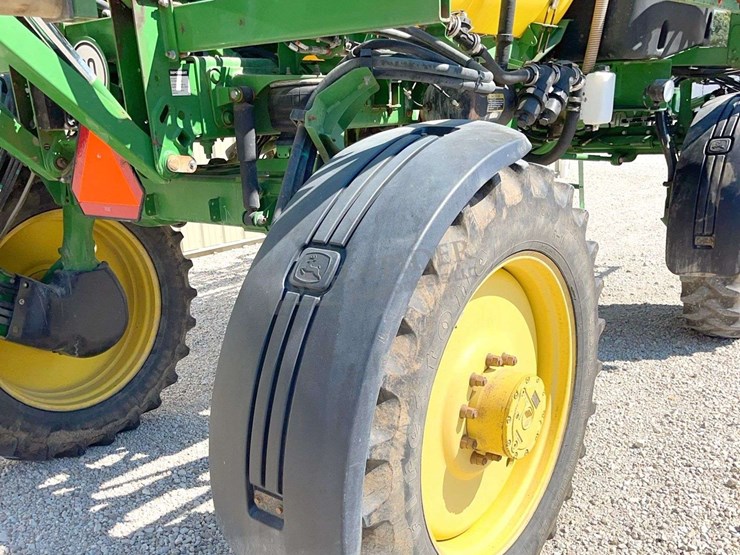 2010-john-deere-4630-image-12