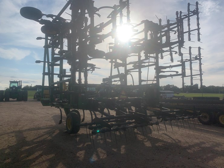 john-deere-1650-image-6