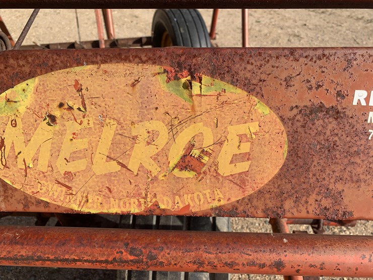 melrow-drag-image-12