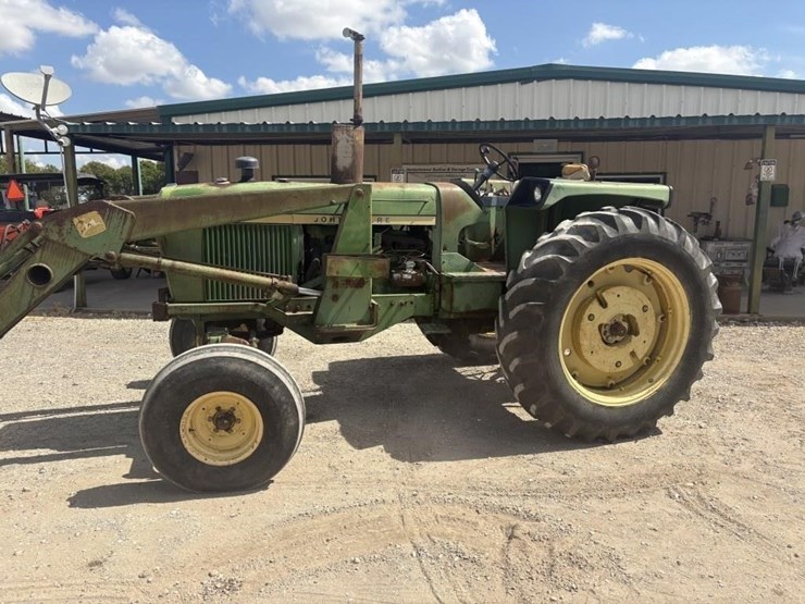 john-deere-4030-image-2