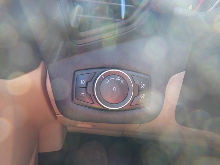 2017-ford-escape-image-30