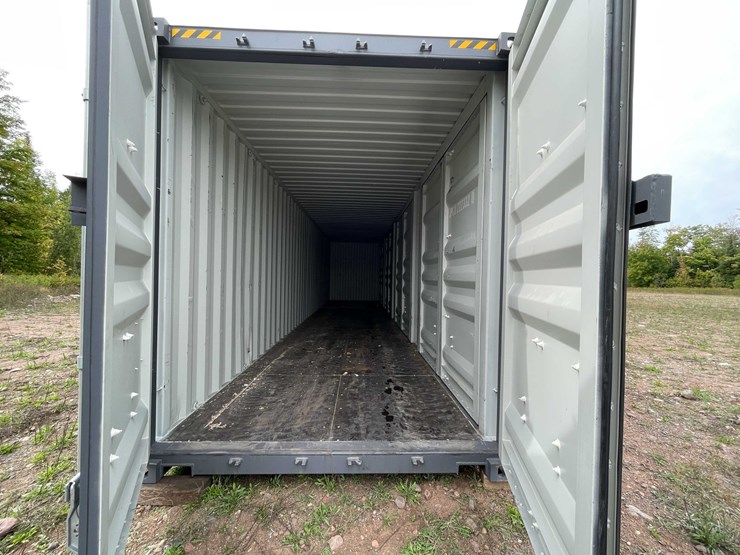 #5063-•-2026-40'-high-cube-multi-door-shipping-container-image-13